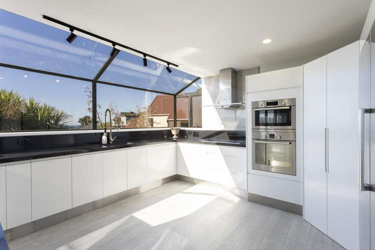 66 Cliffs Road St Clair_11