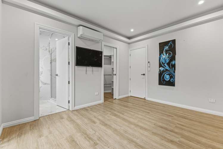 62 Castlebane Drive Flat Bush_8