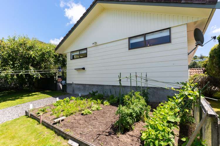 64 Cambrian Street Churton Park_19