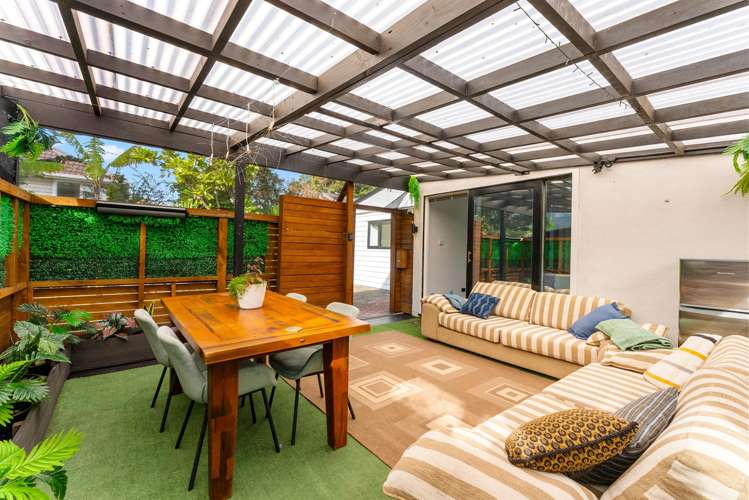 39 Sherwood Avenue Te Atatu South_13