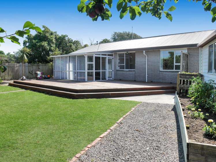 69a Rowses Road Aranui_12