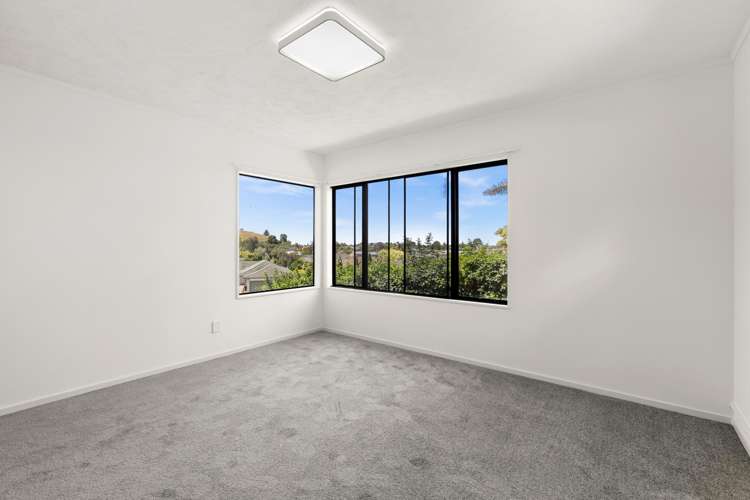 16 Kokako Place Taradale_11