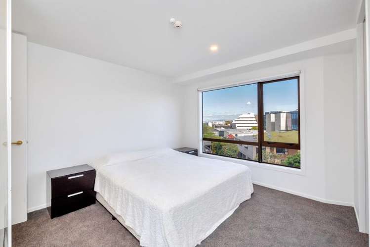 2a/27 George Street Newmarket_9