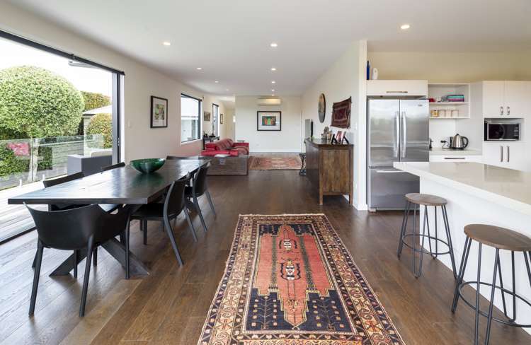 64 Uxbridge Road Mellons Bay_6