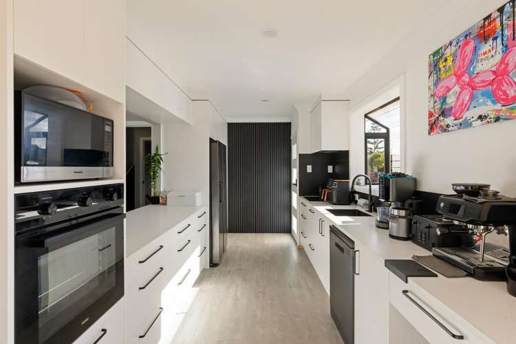 166 Sandwich Road_5