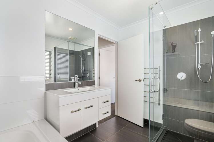 2c Parkview Drive Gulf Harbour_15