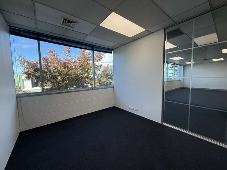 Tenancy A/2 Robert Street Ellerslie_5