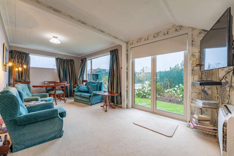 2/32 Evans Street_4