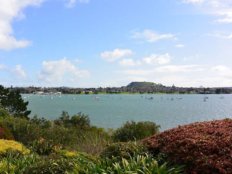 2/89 Fisher Parade Sunnyhills_4