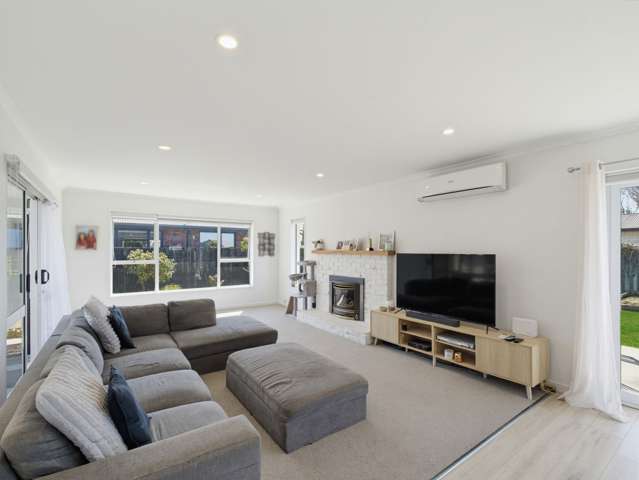8 Woodham Drive Allenton_3