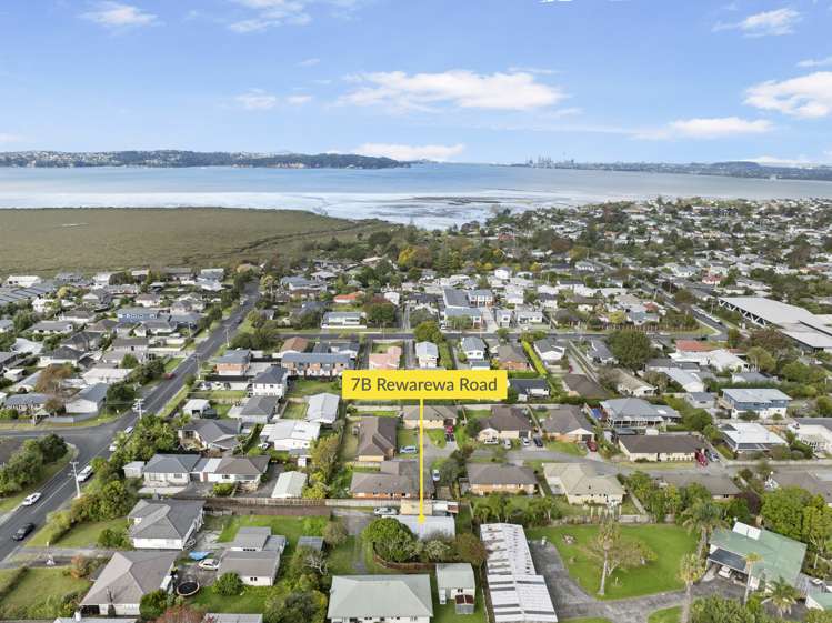 2/7 Rewarewa Road Te Atatu Peninsula_6