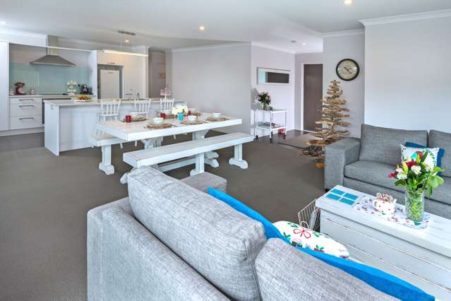 12 Weatherly Drive Beachlands_1