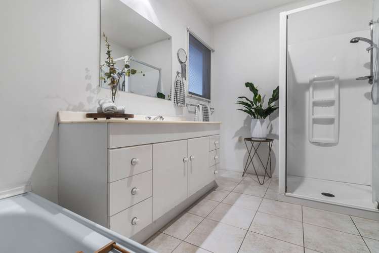 4 Roadley Avenue Sunnyhills_13