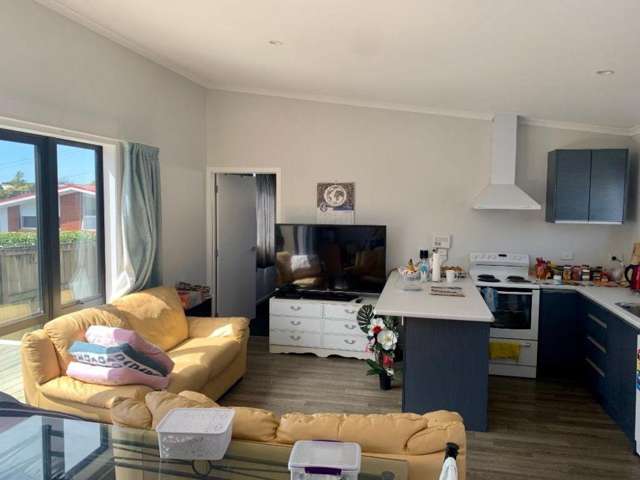 325A Cobham Drive 1076_4