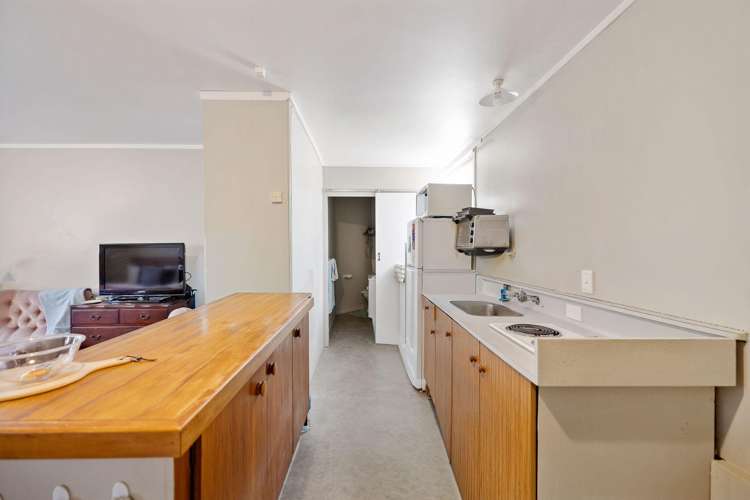 9 Greenstone Place Fernhill/Sunshine Bay_15