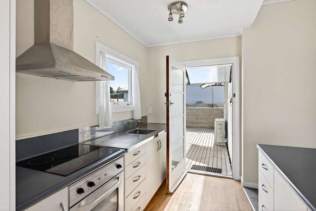 Best Street, Best Shops, Best School