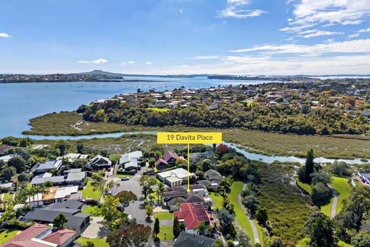 19 Davita Place Farm Cove_24