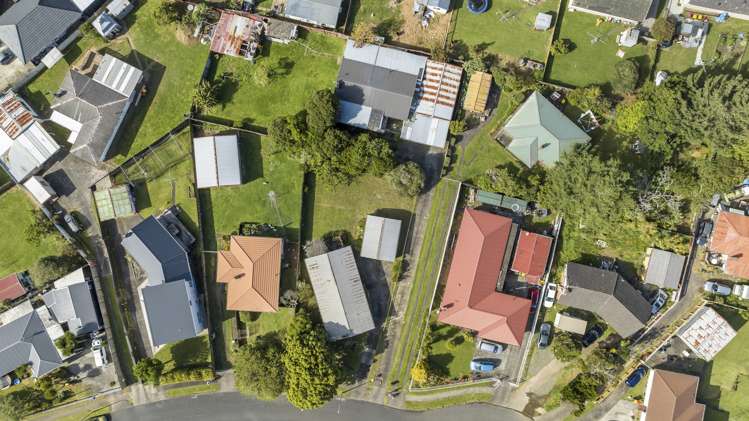 10 & 12 Humphreys Place Mangere_10