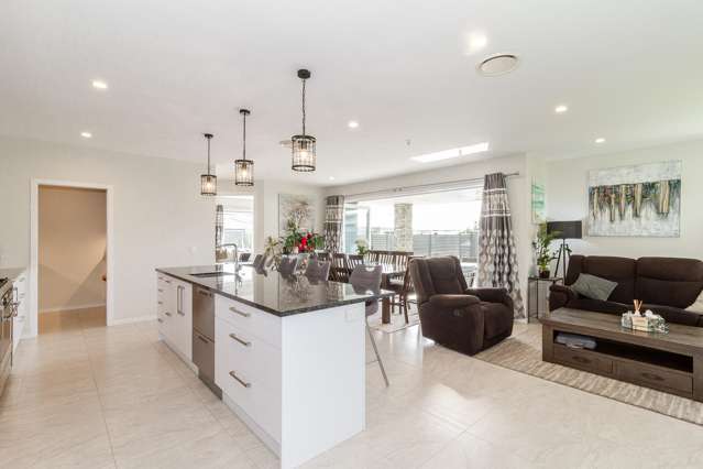 12 Young Place Taradale_3