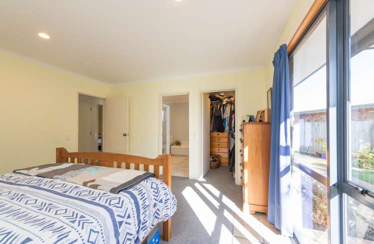 18 Kingsford Drive Stoke_8