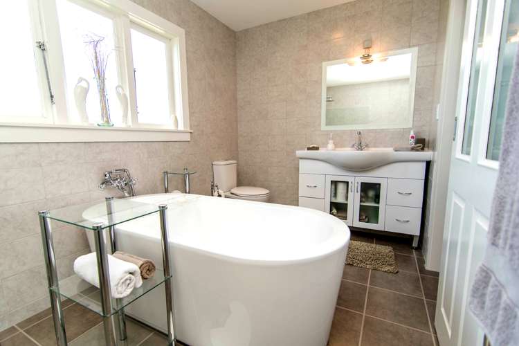 879 Timaru - Pareora Highway Pareora_7