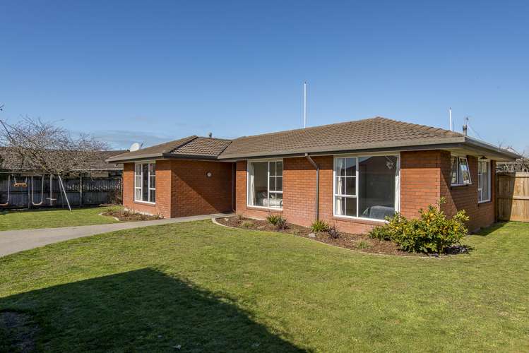 9 Heriott Close Burwood_16