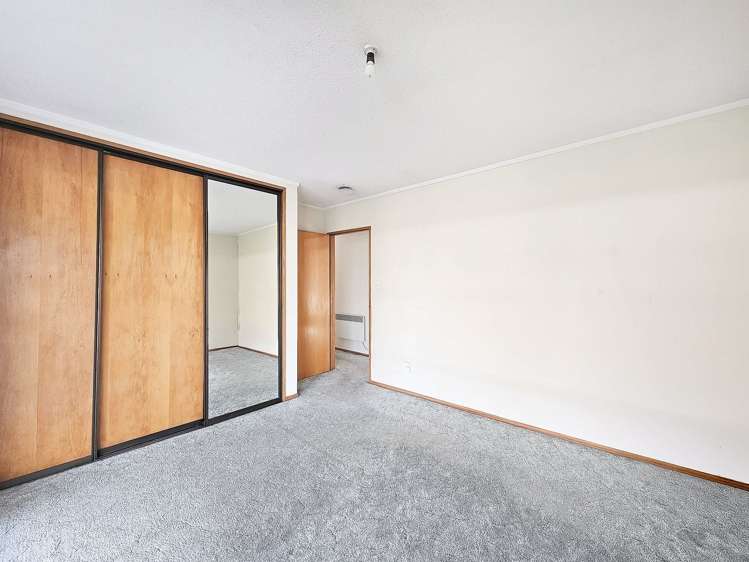 18 Regency Crescent Redwood_4