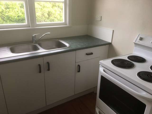 553 Featherston Street 2144_1