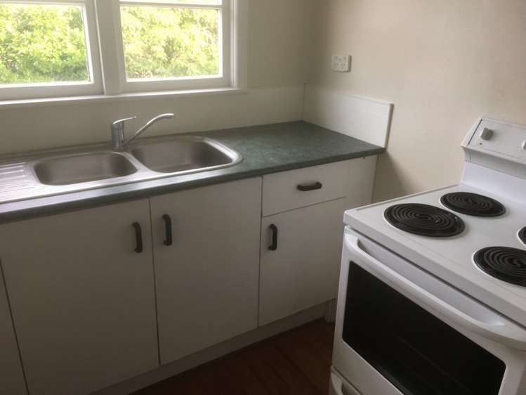 553 Featherston Street 2144_1