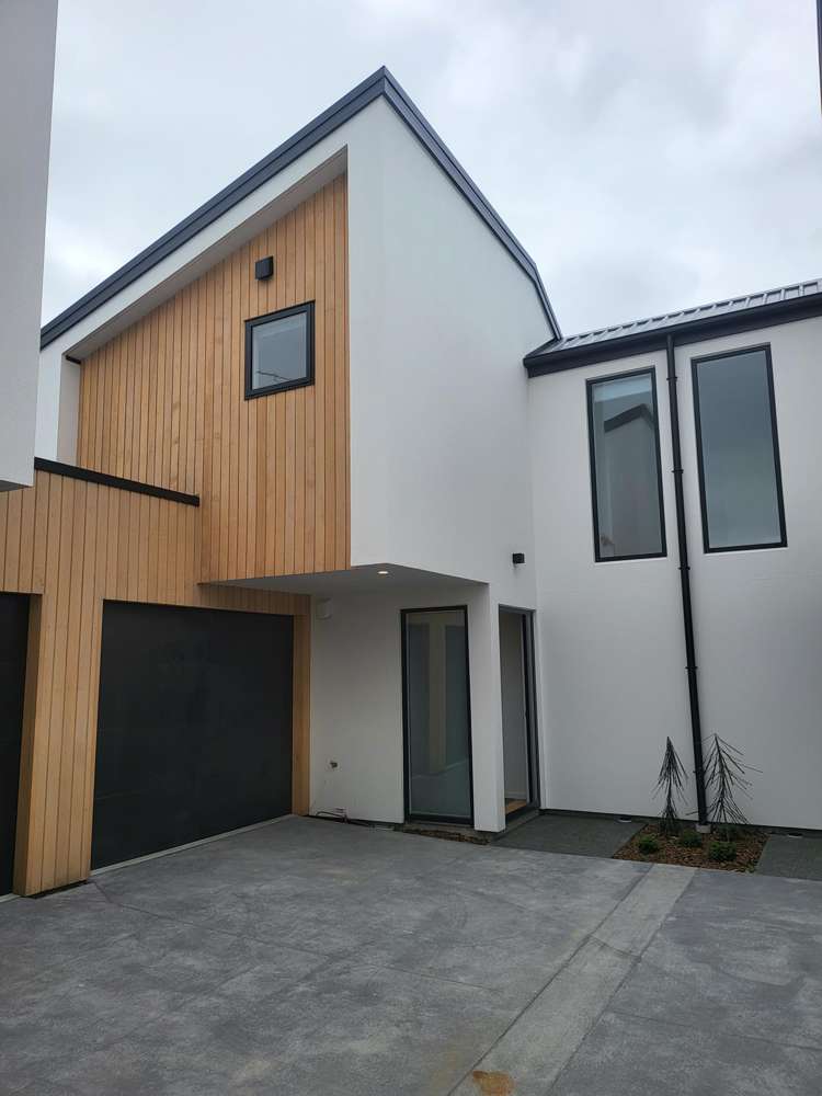 2/37 Maxwell Street_0