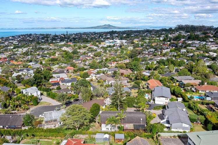 23 Coromandel Crescent Mairangi Bay_24