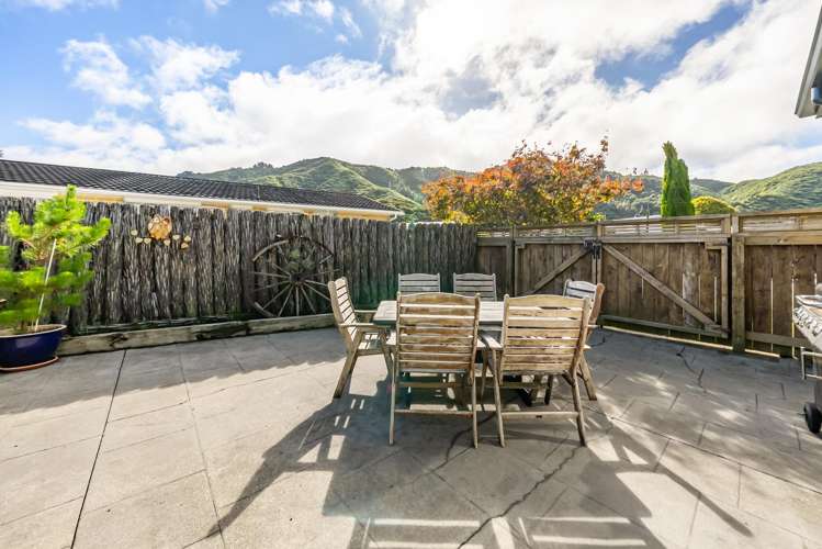 19 Denver Grove Totara Park_13