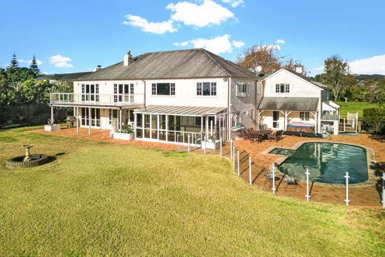 52 Porterfield Road Whitford_9