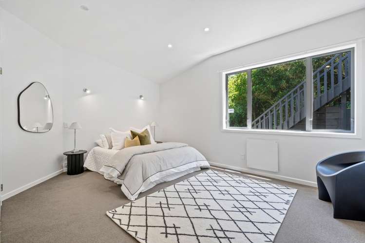 9 Inverell Way Seatoun_16
