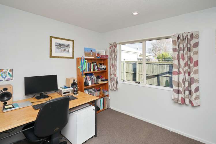 7b Ronald George Place Parklands_10