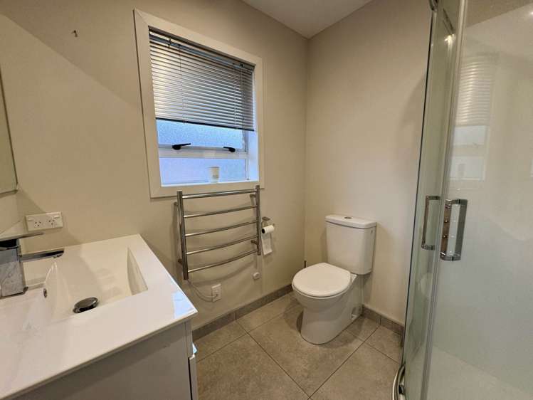 2/214 Main Highway Ellerslie_9