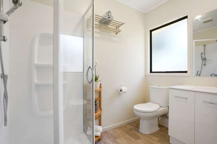 8 Santiago Crescent Unsworth Heights_11