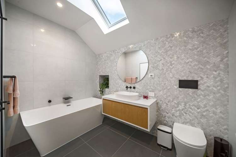 17 Double Cone Road Jacks Point_18