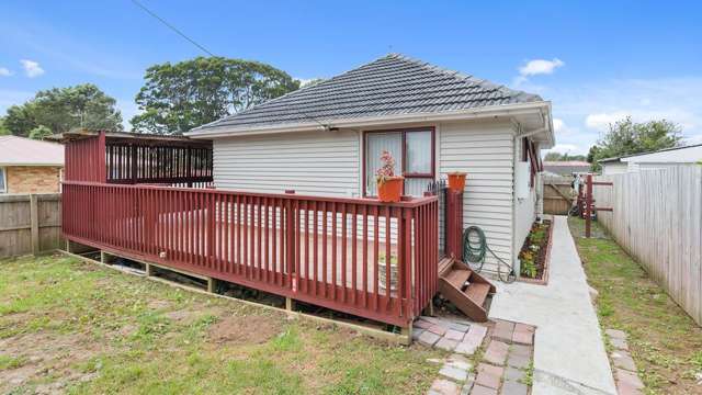 9a Lloyd Avenue Papatoetoe_1