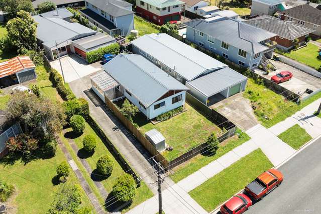 1/76 Roberts Road Te Atatu South_1