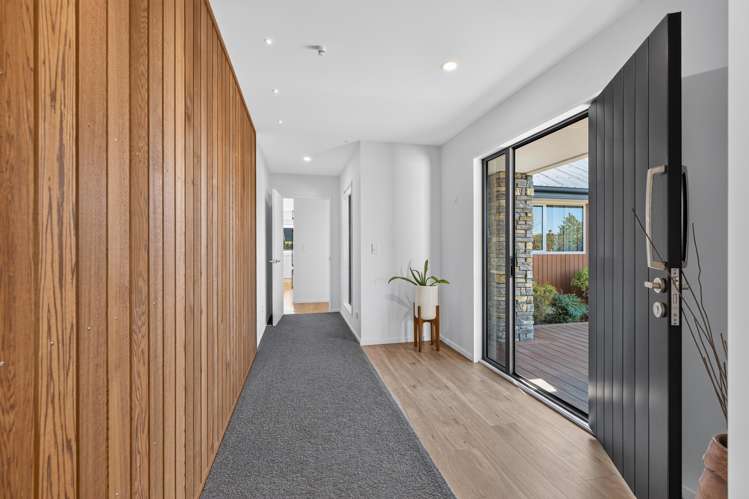 16 Landsborough Drive Darfield_20