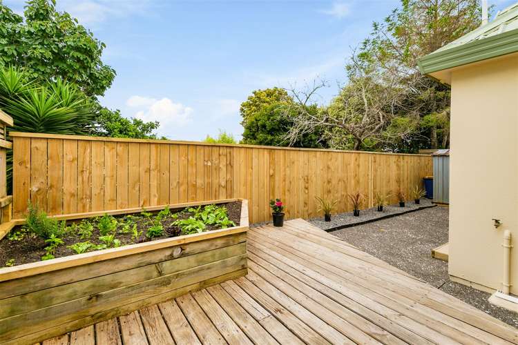 1/30 Lomond Street Takapuna_19