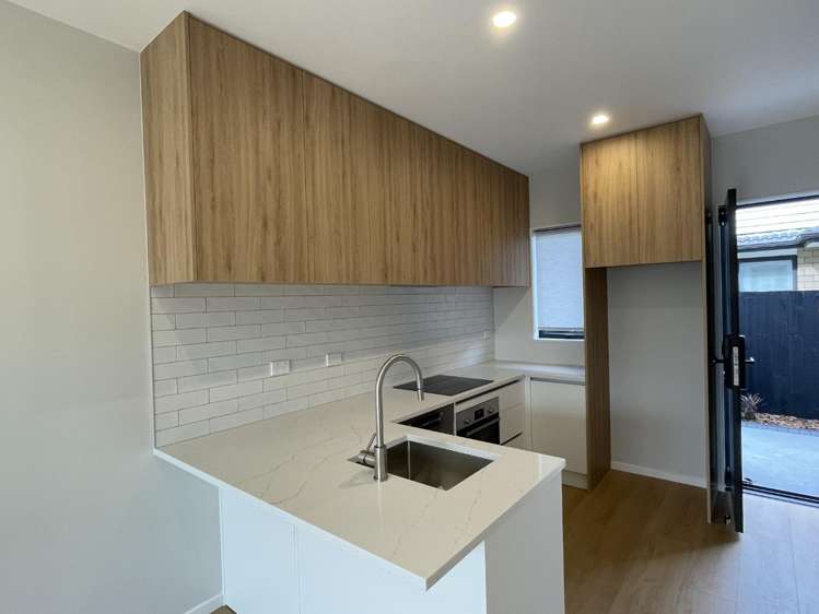 6/13 Thomas Road_0