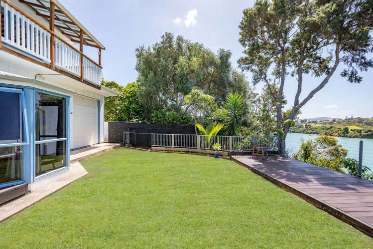 6 Mara Kai Lane Raglan_8