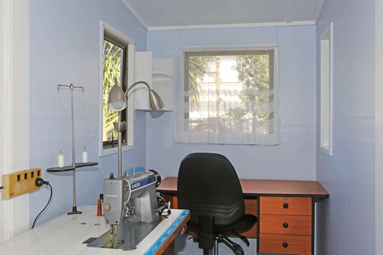 49 Edgewater Parade Waiuku_13