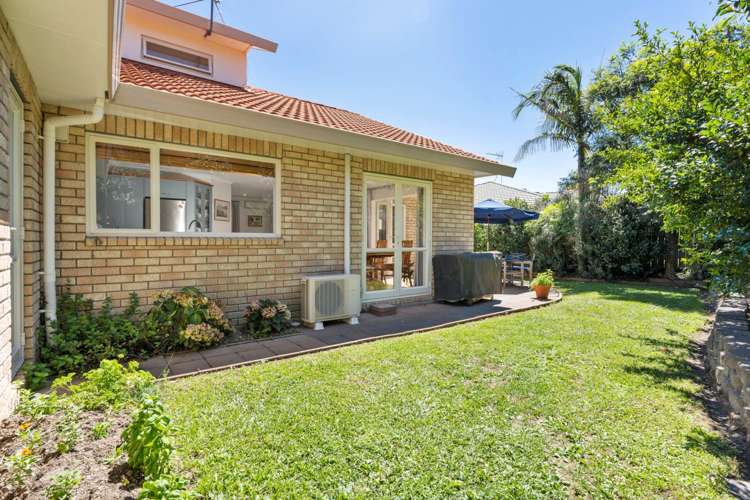 14 Margaret Henry Crescent Oteha_22