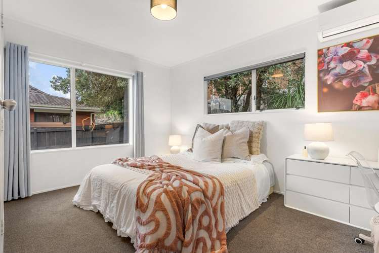 2/3 Camrose Place Glenfield_12