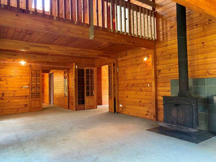 321 Redoubt Road Totara Park_0