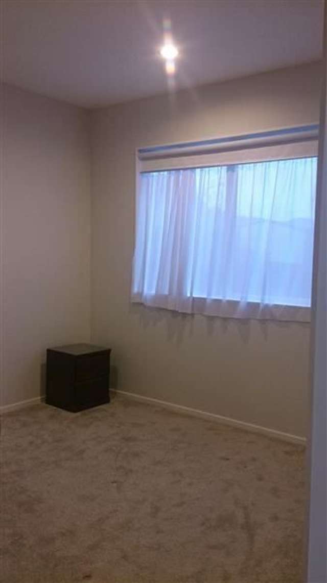 74 Huntington Park Drive Greenhithe_3