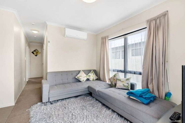 58A Maplesden Drive Clendon Park_1